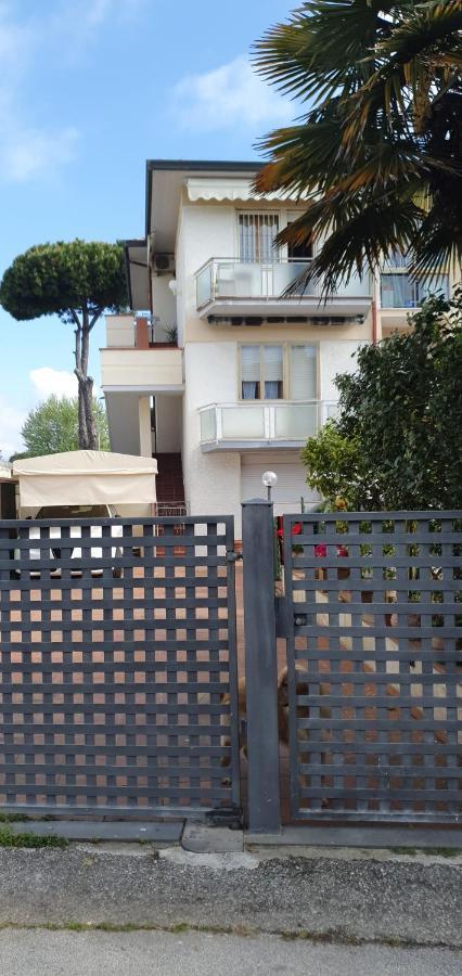 Apartmán Happy King Lido di Camaiore Exteriér fotografie